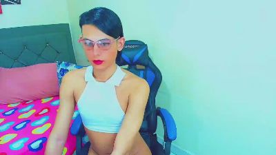 vale_sexth live cam on Cam4