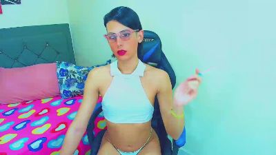 vale_sexth live cam on Cam4