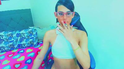 vale_sexth live cam on Cam4