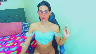 vale_sexth live cam on Cam4