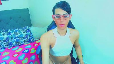 vale_sexth live cam on Cam4