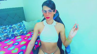 vale_sexth live cam on Cam4