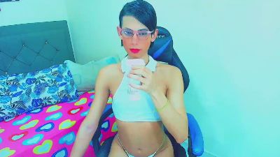 vale_sexth live cam on Cam4
