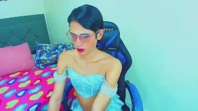 vale_sexth live cam on Cam4