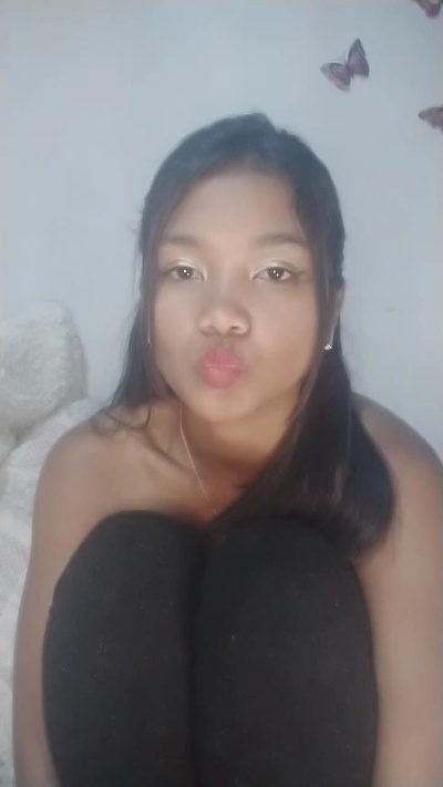 valentina531 live cam on Cam4