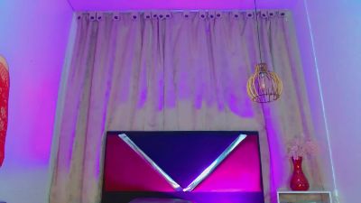valentina_kiss1 live cam on Cam4