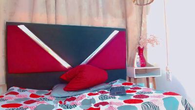 valentina_kiss1 live cam on Cam4