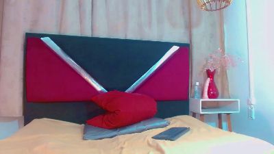 valentina_kiss1 live cam on Cam4