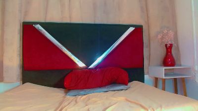 valentina_kiss1 live cam on Cam4