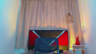 valentina_kiss1 live cam on Cam4