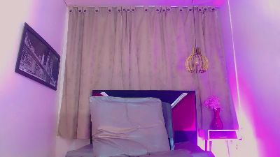 valentina_kiss1 live cam on Cam4