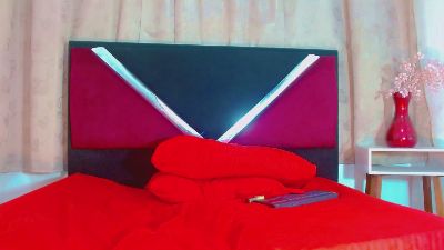 valentina_kiss1 live cam on Cam4