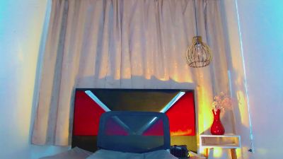 valentina_kiss1 live cam on Cam4