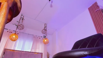 valentine_maddy live cam on Cam4
