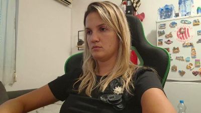 valentino_chick live cam on Cam4