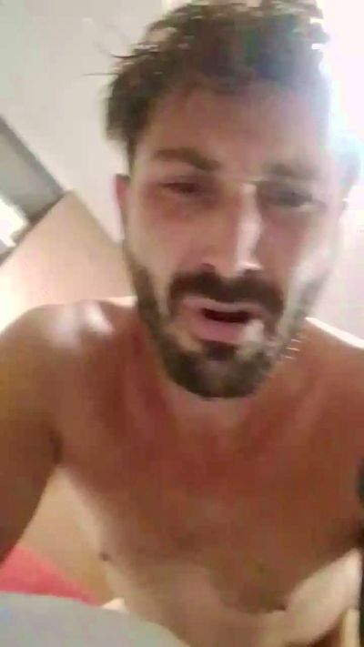 valentinv270391 live cam on Cam4