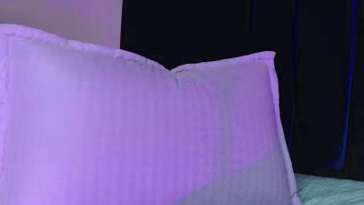 valeri_sotoo live cam on Cam4