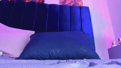valeri_sotoo live cam on Cam4