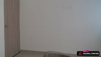 valeria032 live cam on Cam4