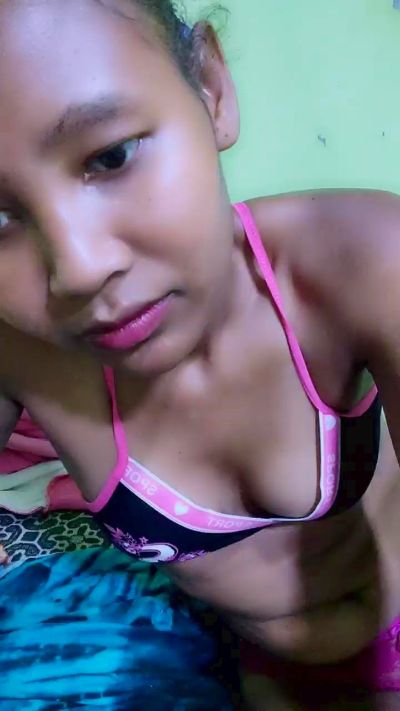 valeria7 live cam on Cam4