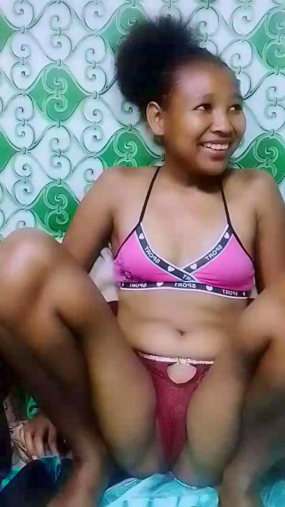 valeria7 live cam on Cam4