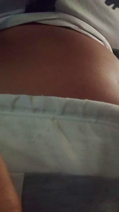 valeriaherrera5 live cam on Cam4