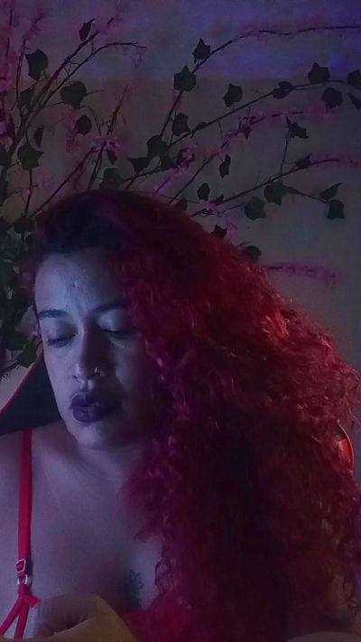 valeriaherrera5 live cam on Cam4