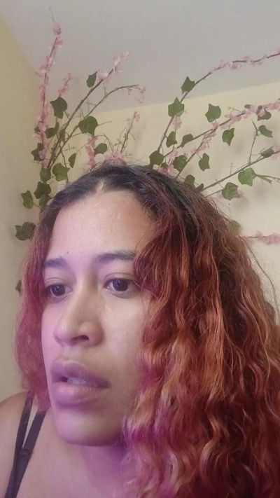 valeriaherrera5 live cam on Cam4