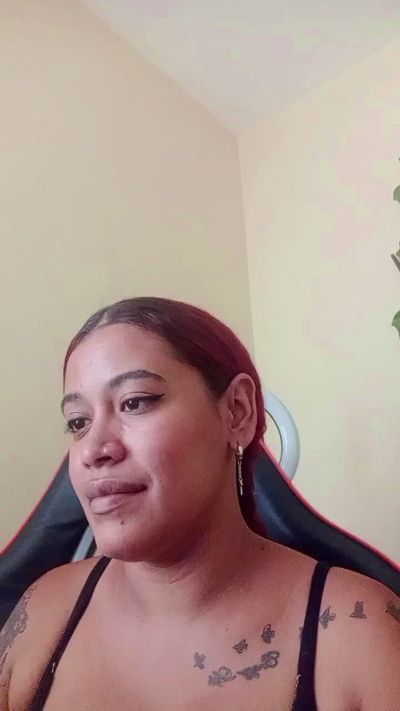 valeriaherrera5 live cam on Cam4