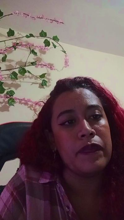 valeriaherrera5 live cam on Cam4