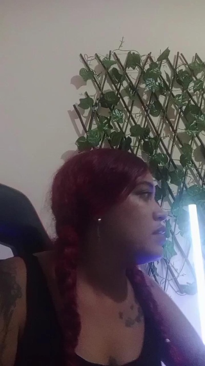 valeriaherrera5 live cam on Cam4