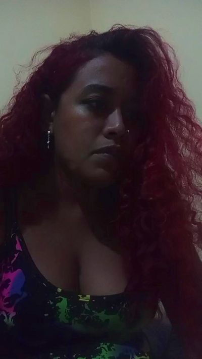 valeriaherrera5 live cam on Cam4