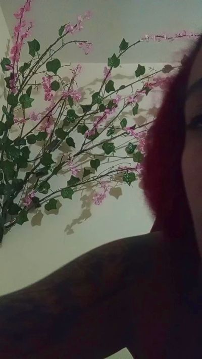 valeriaherrera5 live cam on Cam4