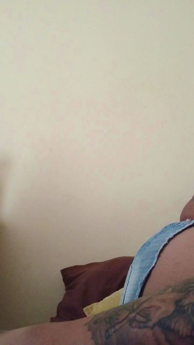 valeriaherrera5 live cam on Cam4