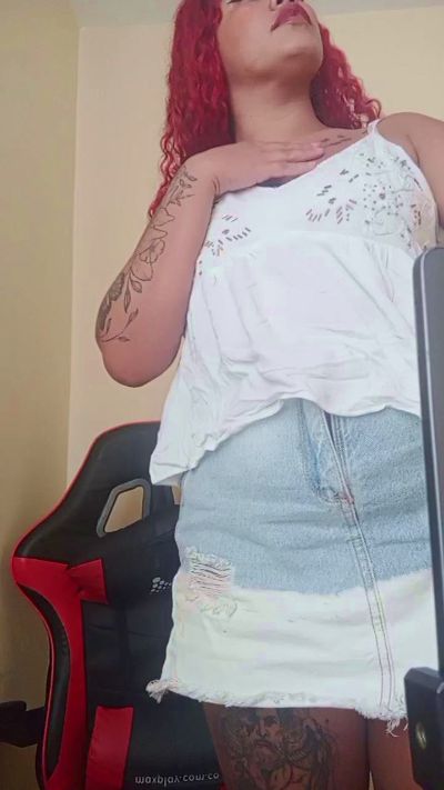 valeriaherrera5 live cam on Cam4