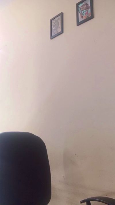 valeriaherrera5 live cam on Cam4