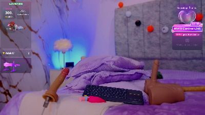 valerie_horny_ live cam on Cam4