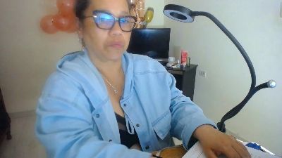 valerillis live cam on Cam4