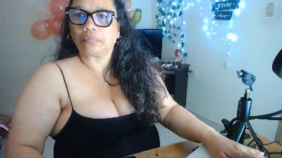 valerillis live cam on Cam4