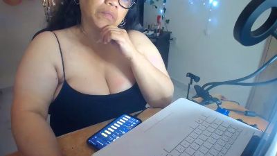 valerillis live cam on Cam4