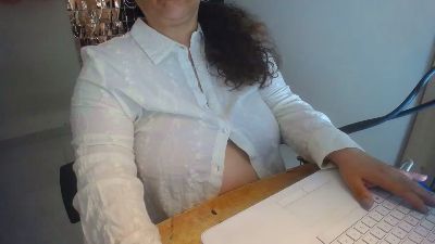 valerillis live cam on Cam4