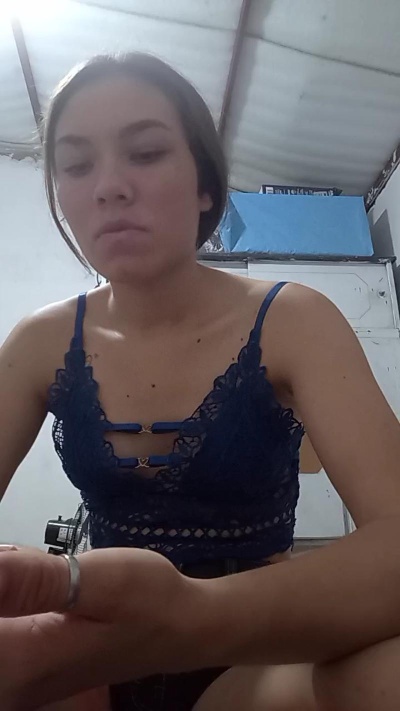 valery2027 live cam on Cam4