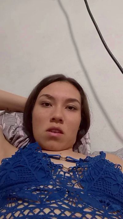 valery2027 live cam on Cam4