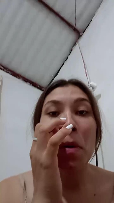 valery2027 live cam on Cam4