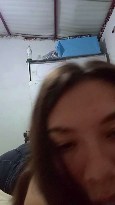 valery2027 live cam on Cam4