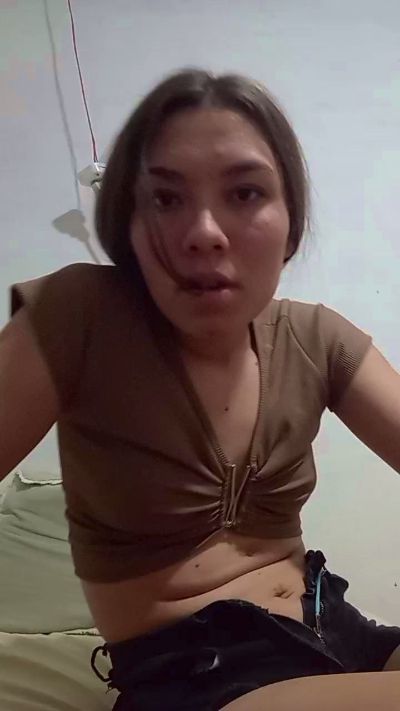 valery2027 live cam on Cam4