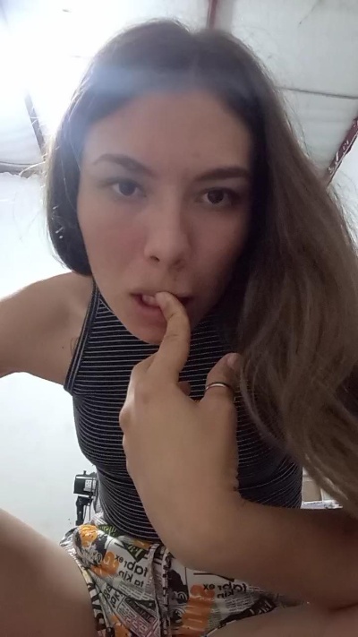 valery2027 live cam on Cam4