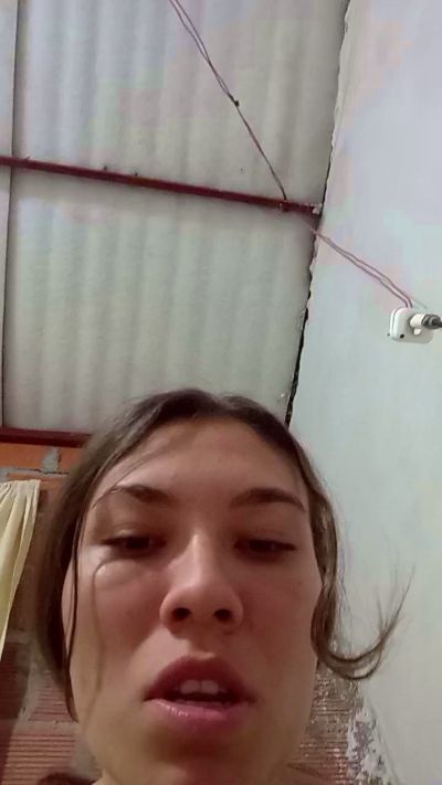 valery2027 live cam on Cam4