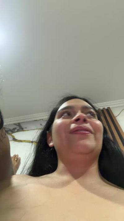 valery220_xxx live cam on Cam4