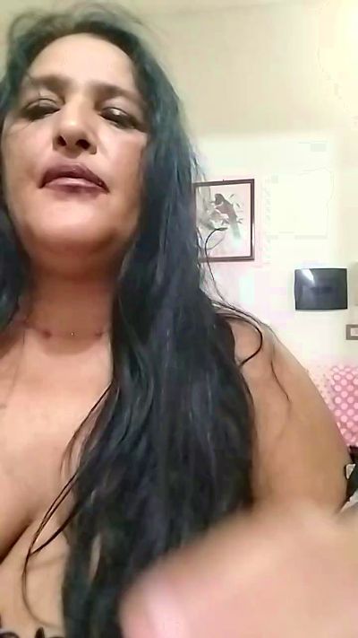 valery882 live cam on Cam4